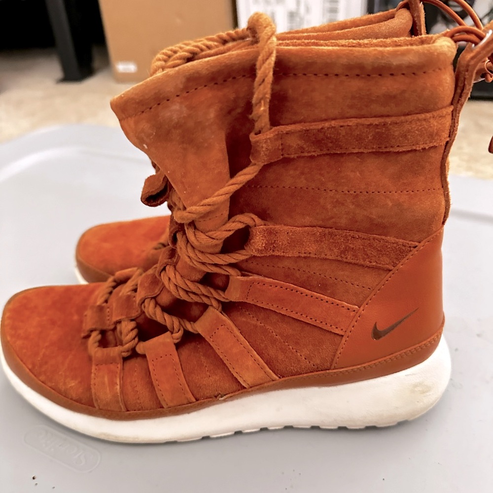 Nike Boots